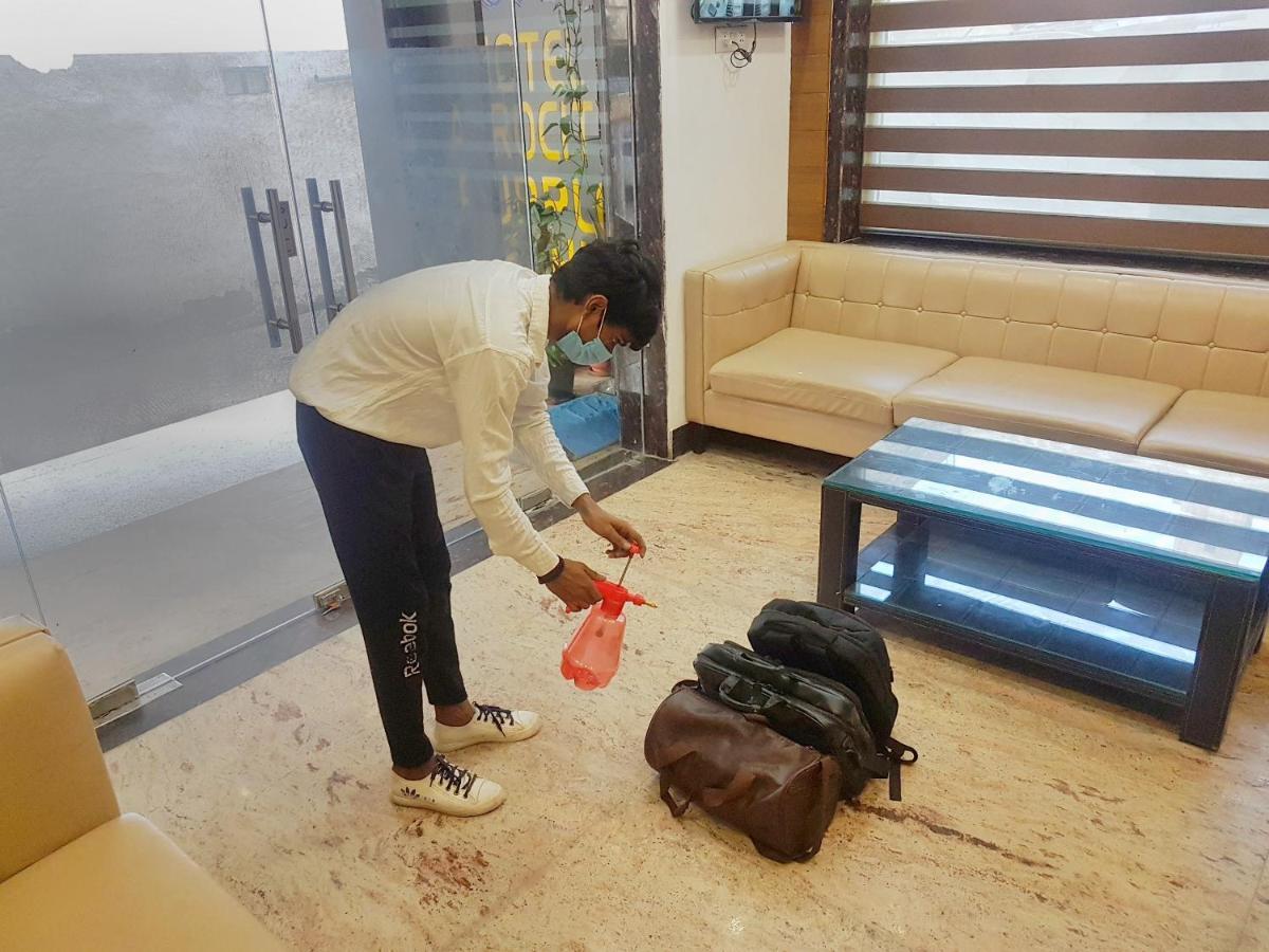 Hotel Aerocity Purple Orchid New Delhi Ngoại thất bức ảnh
