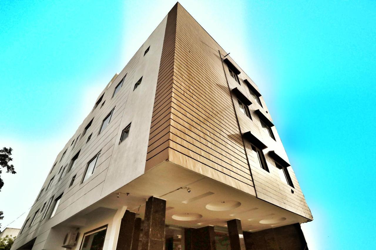 Hotel Aerocity Purple Orchid New Delhi Ngoại thất bức ảnh