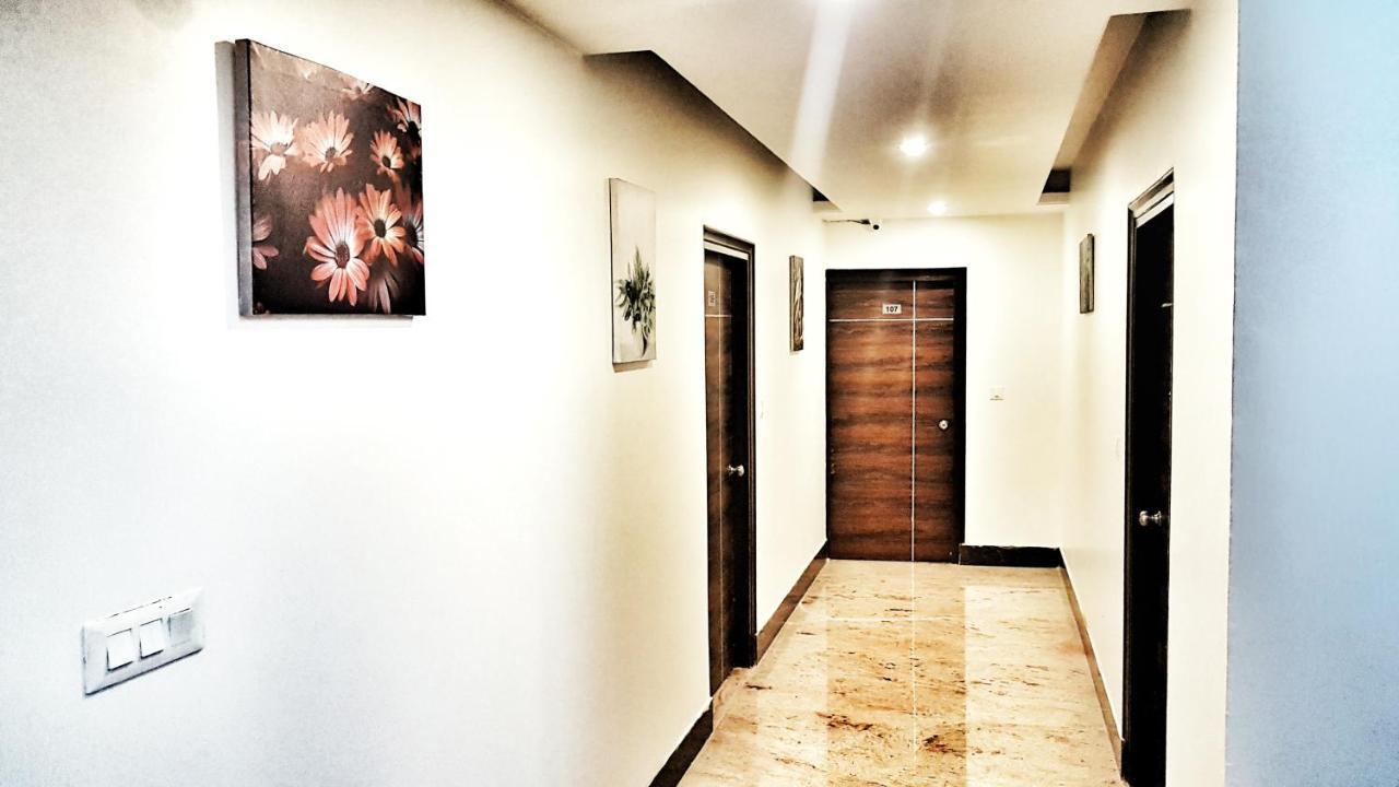Hotel Aerocity Purple Orchid New Delhi Ngoại thất bức ảnh