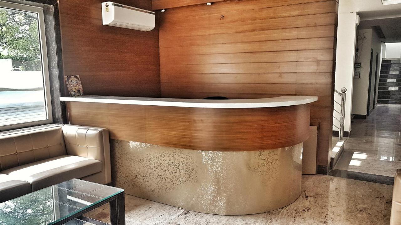 Hotel Aerocity Purple Orchid New Delhi Ngoại thất bức ảnh