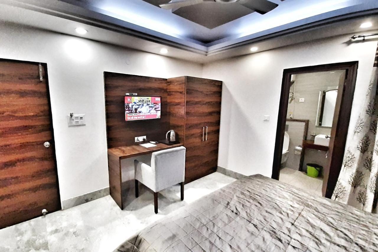 Hotel Aerocity Purple Orchid New Delhi Ngoại thất bức ảnh